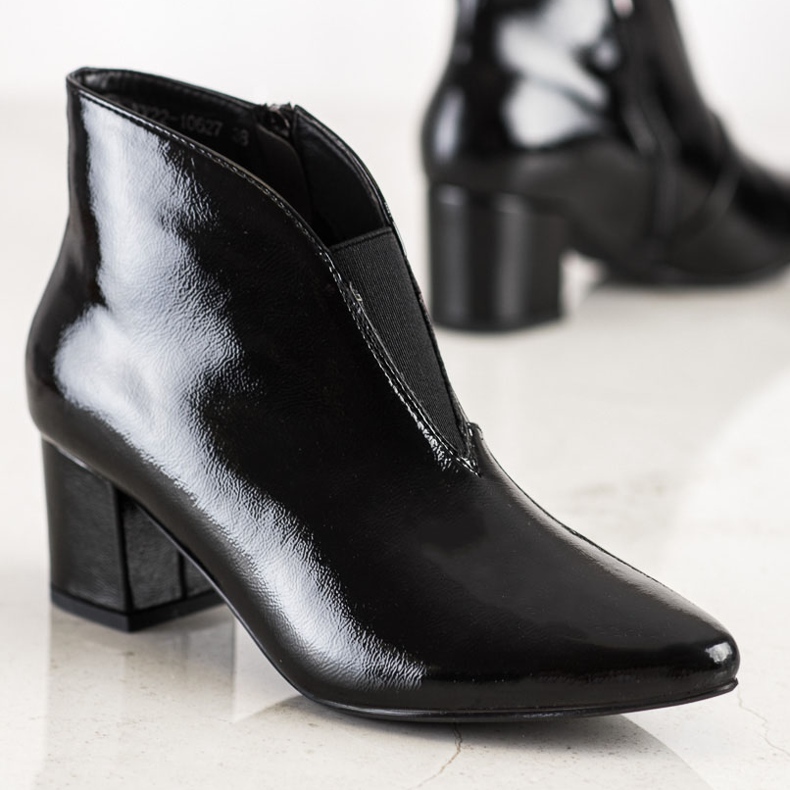 VINCEZA lacquered boots black 1