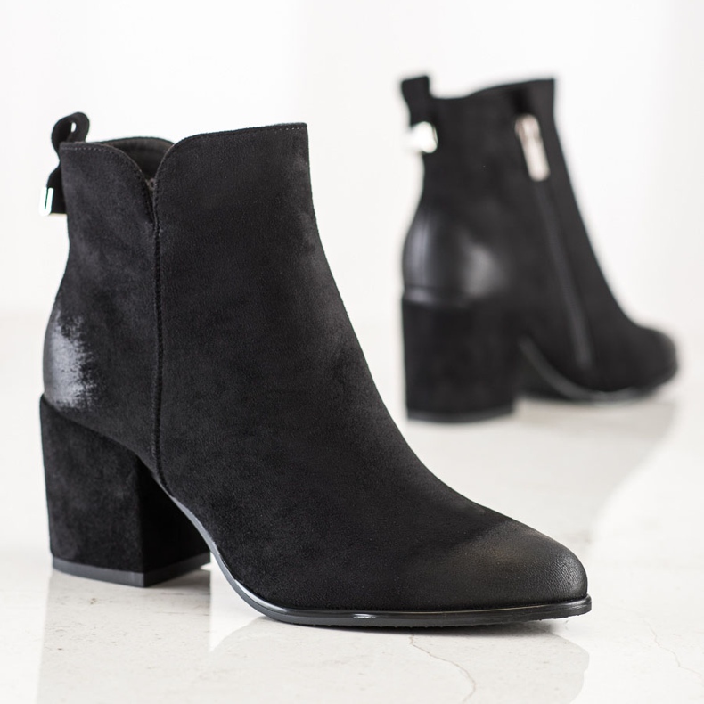 Suede high-heeled boots from VINCEZA black 1