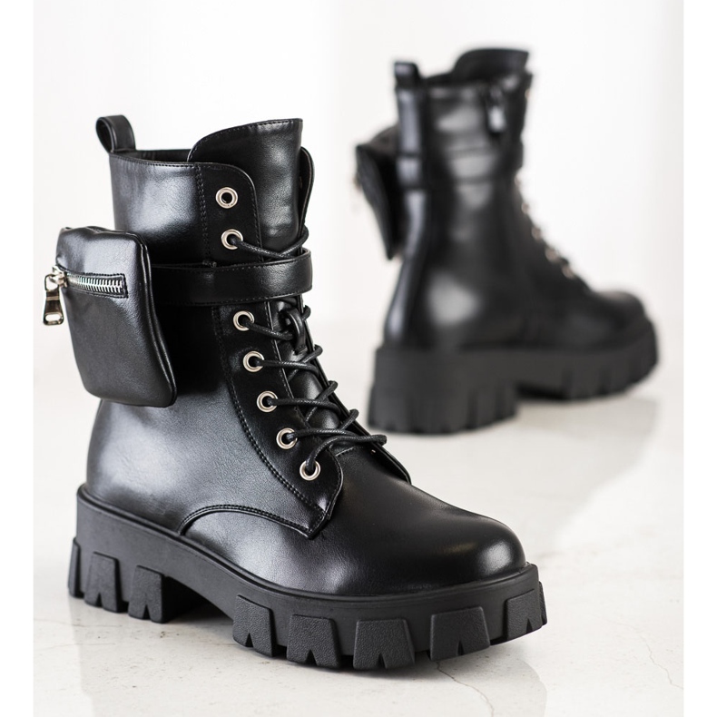 Fashionable Workers on the VINCEZA Platform black 1