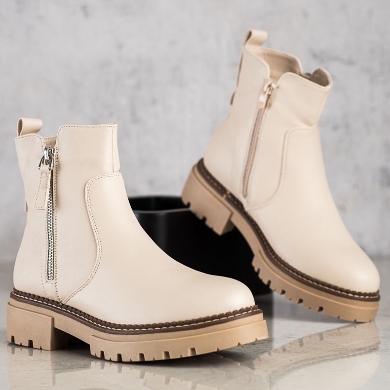 Evento Comfortable boots with a zipper beige 1