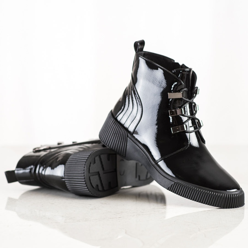 S. BARSKI Lacquered boots on the S.BARSKI platform black 1