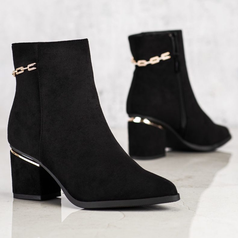 Seastar Suede Booties With A Chain black 2
