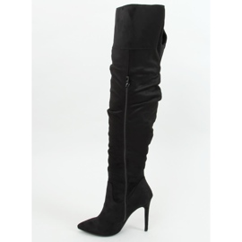 Black over-boots on a black RF296 Black pin 1