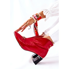 Leather boots on a post Maciejka Red 05262-08 2