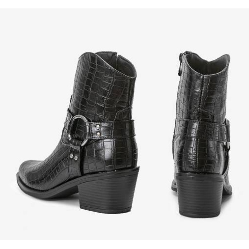 Black cowboy boots with crocodile pattern Lav 2