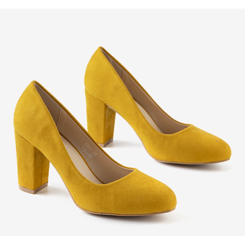 Mustard pumps on the Tahlia post yellow 1