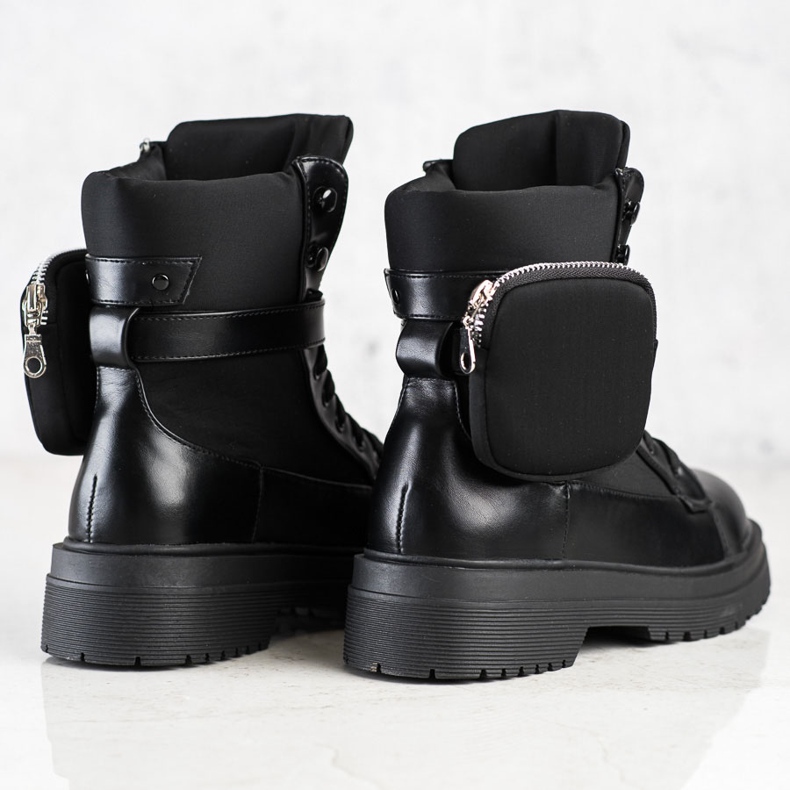 WELLSPRING Comfortable boots with a pocket black 1