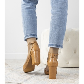 Camel pumps on the Davies post brown 1