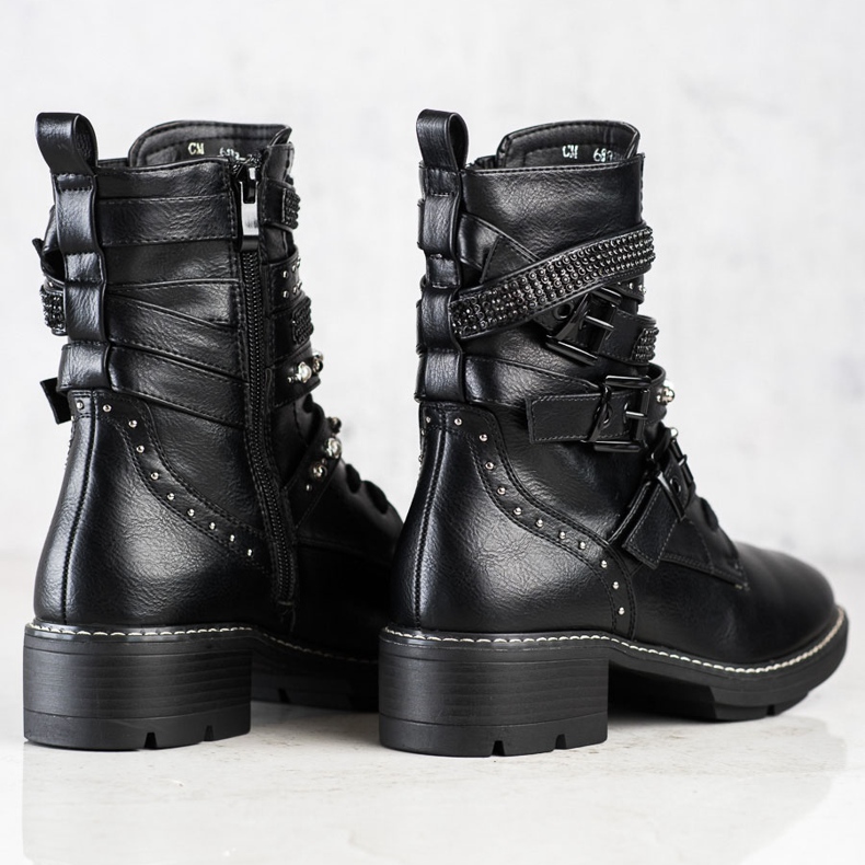 Cm Paris Workers With Decorative Stripes black 1