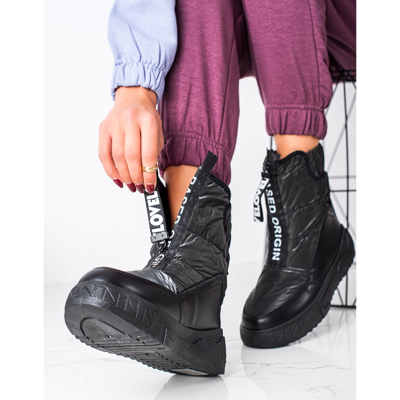 Seastar Snow Boots On The Slider black 1