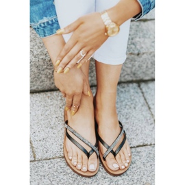 Black Beach Party flip-flops 1