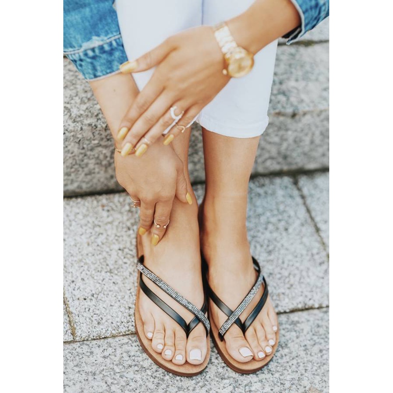 Black Beach Party flip-flops 1