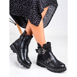 Janessa Workers With Jet black 1