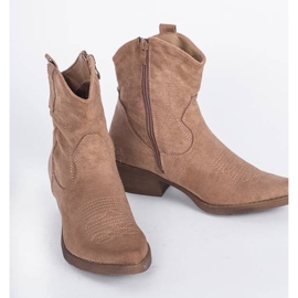 Beige cowboy boots from Bowie 2