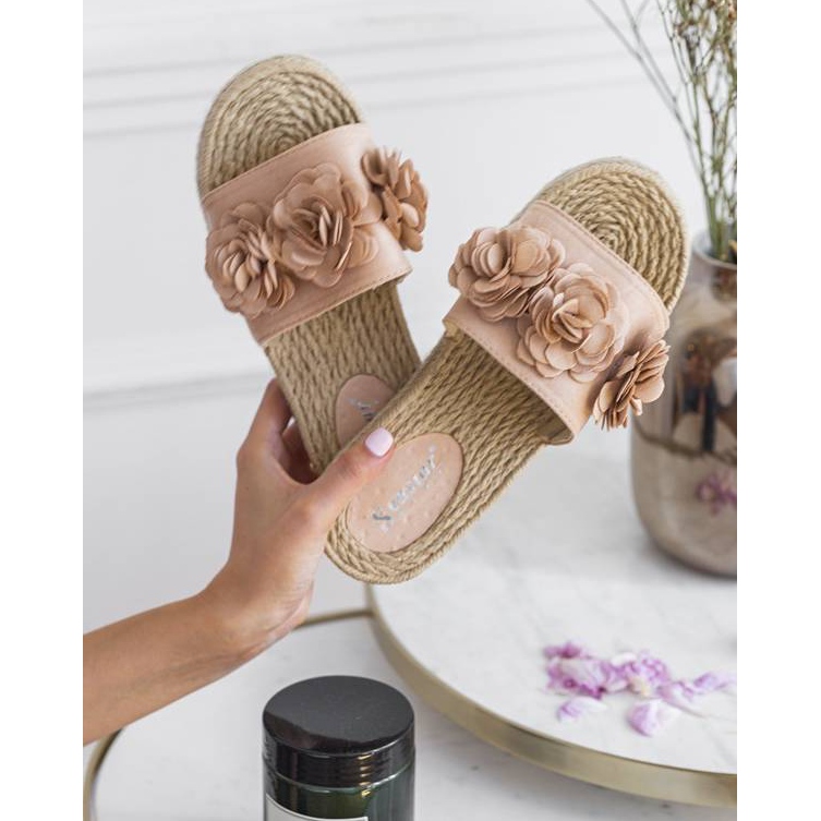 Beige women's Sun Sparrow slippers pink 1