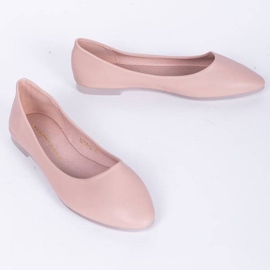 Beige ballerinas with an almond toe Baleria 1