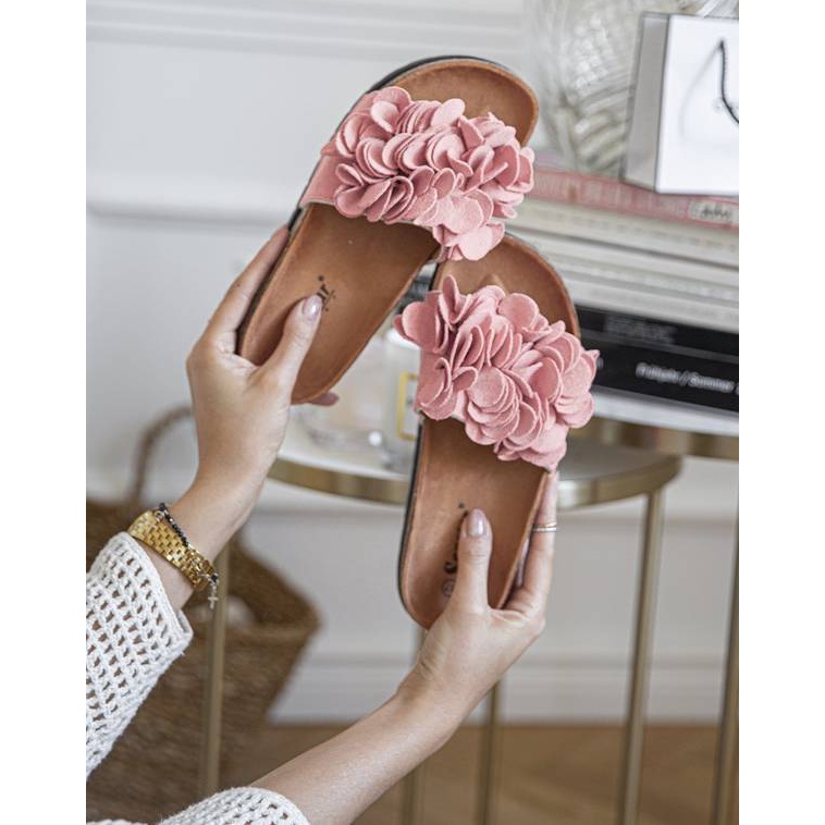 Esperanza pink slippers with flowers 1