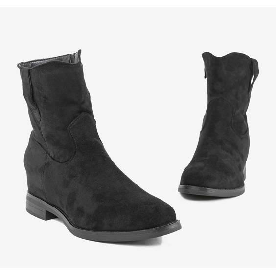 Black boots on a covered Buenna wedge heel 1