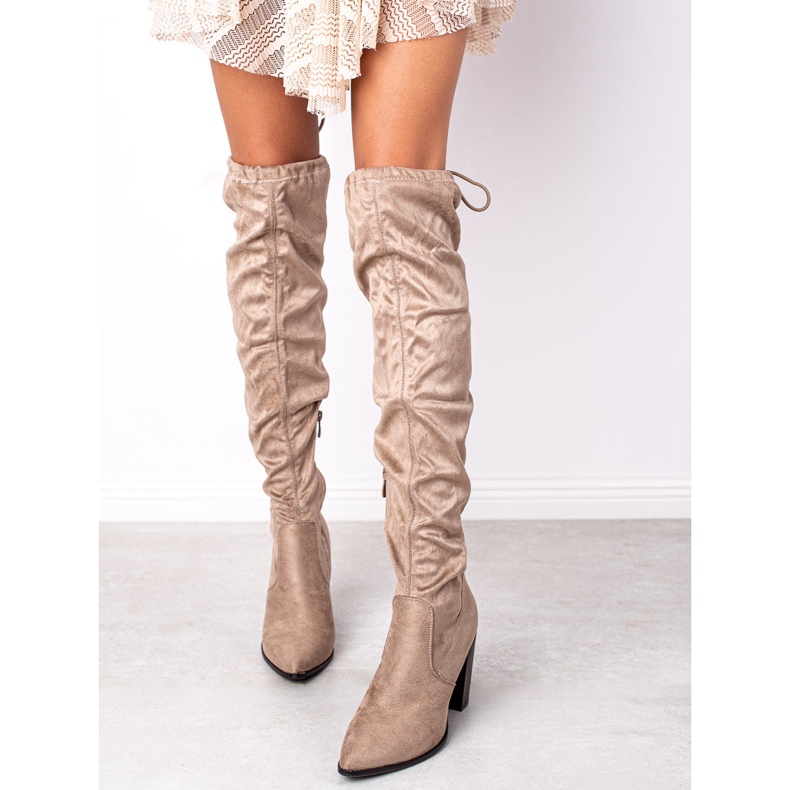 Over-the-knee boots from VINCEZA beige 1
