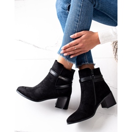 Seastar Classic suede boots black 2