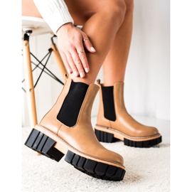 Seastar Chelsea Boots On The Fashion Platform brown 1