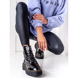 Goodin Lacquered Booties On The Platform black 1