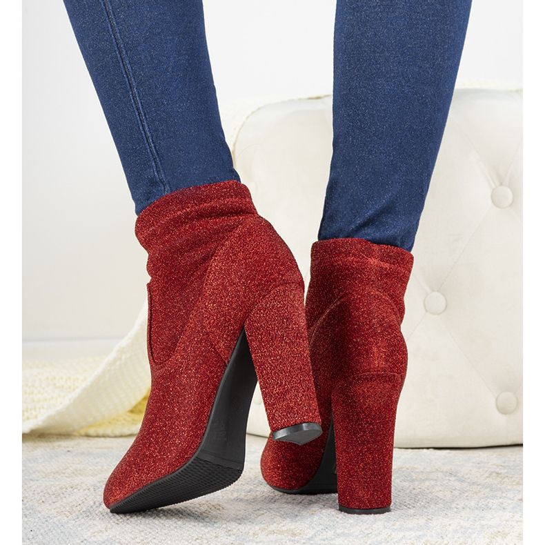 BM Red shiny ankle boots on the Birgit post 1