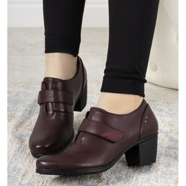 Maroon brogues on the Biermann post red multicolored 1