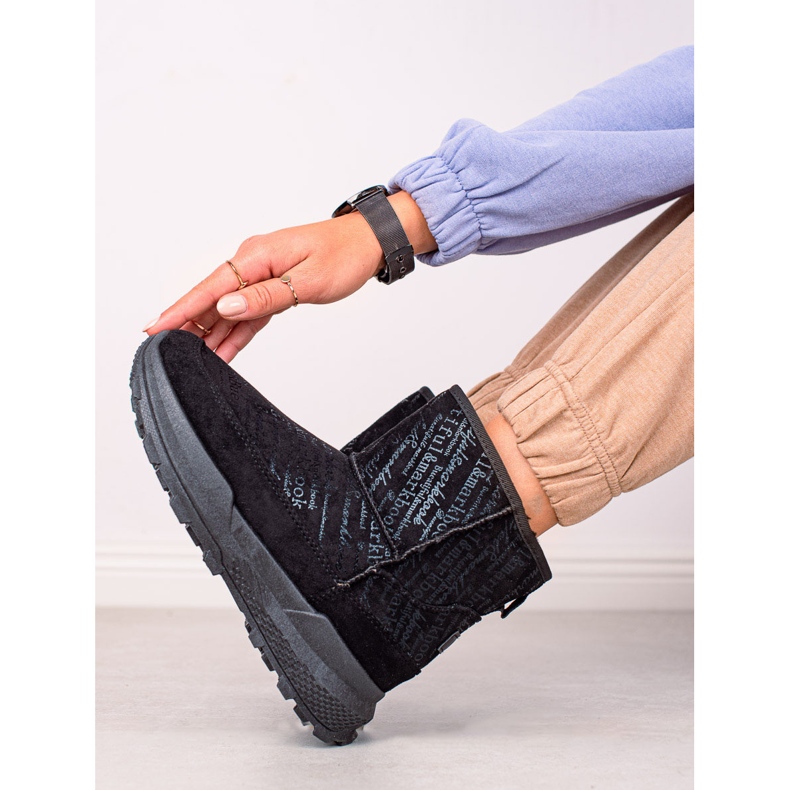 TRENDI Warm Mukluki On The Platform black 1