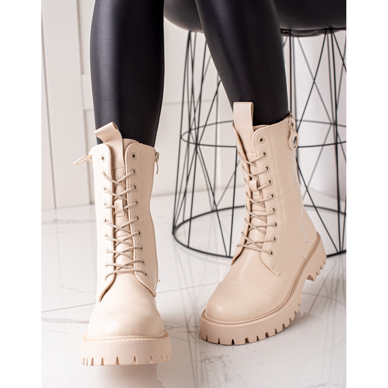 TRENDI Classic beige combat boots 1