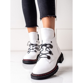 White ARTIKER boots 1