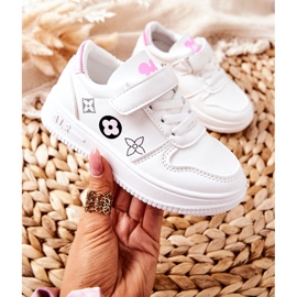 Children's sports shoes with Velcro in white and pink Aletris 1 Children's sports shoes with Velcro in white and pink Aletris 1