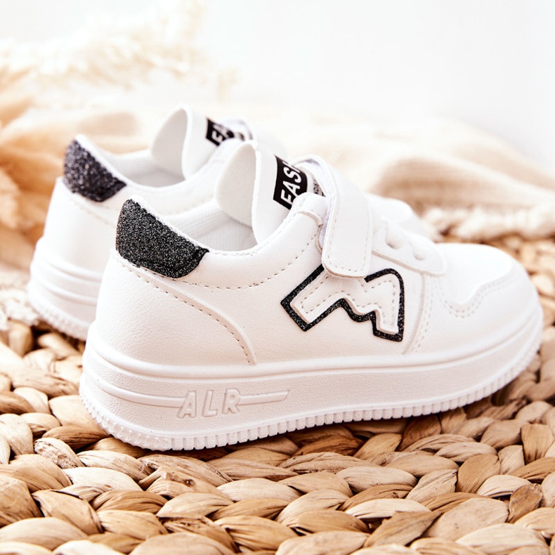 Children's Sport Shoes With Velcro Black And White Santi 1 Children's Sport Shoes With Velcro Black And White Santi 1