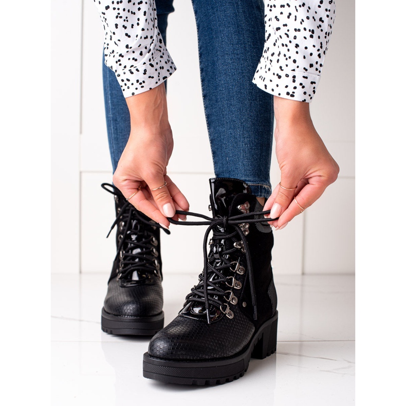 Janessa Black Workers Snake Print 1