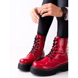 Evento Red Trappers On The Platform 1