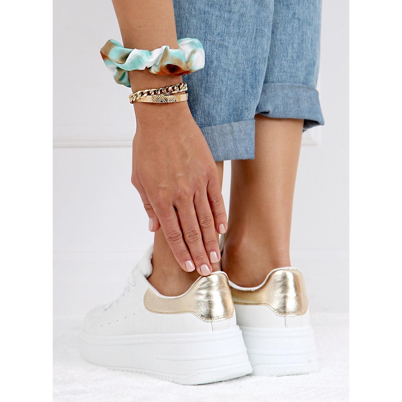 White women's sneakers T0YD8240-5 WHITE / GOLD golden 1