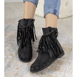 Black women's boots in the style of boho Maral 1