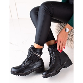 Queen Vivi Workers Boots With Pocket black 1