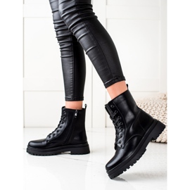 Bestelle Classic Black Trappers Boots 1