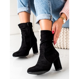 TRENDI Suede Booties With Ruffled Uppers black 2