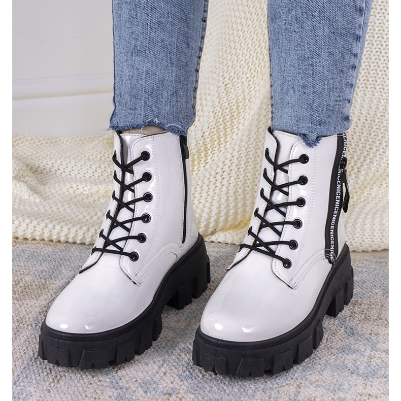 White lacquered boots Brisette 2