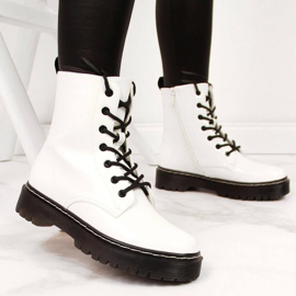 Warm lacquered boots Vinceza W JAN55B white 1