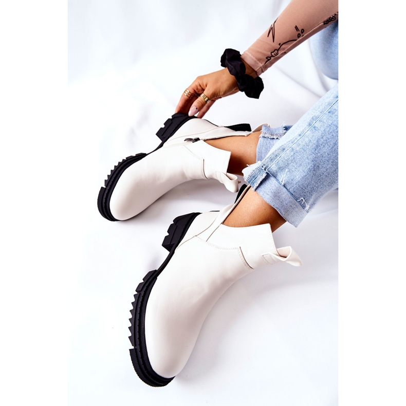 POTOCKI White Corano Boots With A Zip Cut 1