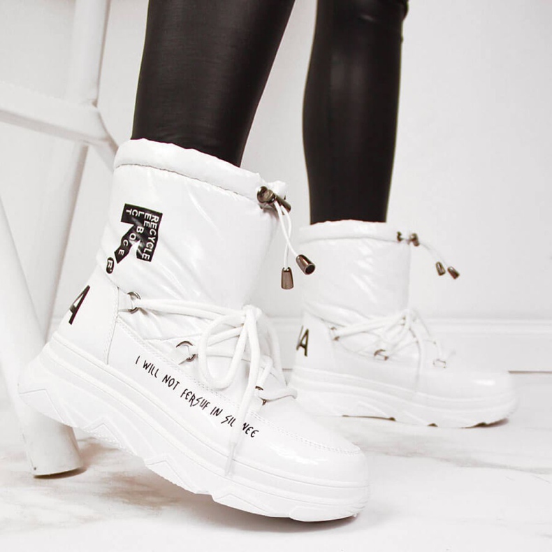 Snow boots on the Vinceza W JAN48B platform white 1