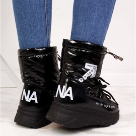 Snow boots on the Vinceza W JAN48A platform black 2