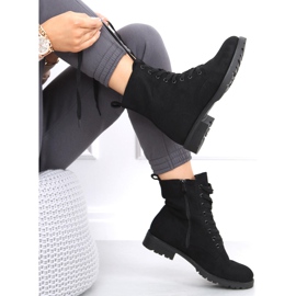 Lace-up workers by Bente Black 2