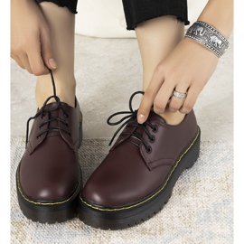 Burgundy brogues on a thick Ronde sole red 1