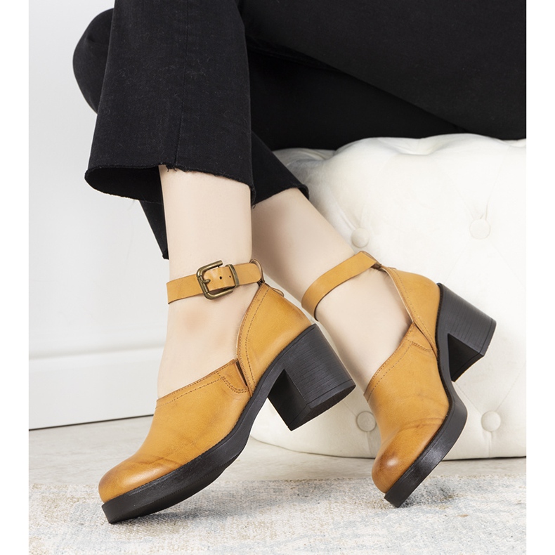 Camel shoes on the Christiane post brown 2