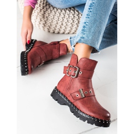 Janessa Workers With Jet red 2