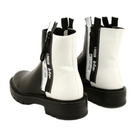 Women's black and white boots Lee Cooper LCJ-21-47-0650LA 4